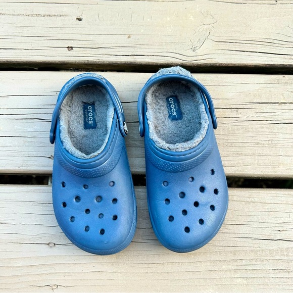 CROCS Shoes Crocs Kids Classic Lined Clogs In Navy Grey Child Size